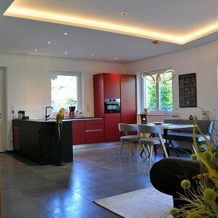Ruhige Ferienwohnung Mit Garten Und Garage In Privatvilla Marling Buitenkant foto
