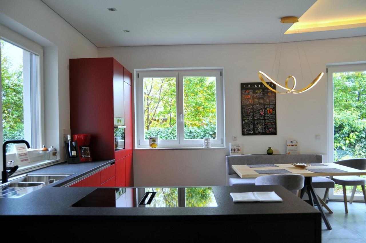 Ruhige Ferienwohnung Mit Garten Und Garage In Privatvilla Marling Buitenkant foto