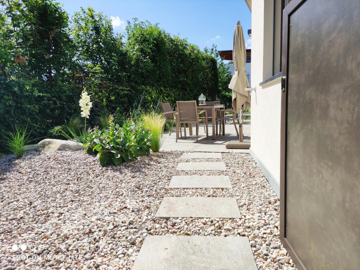 Ruhige Ferienwohnung Mit Garten Und Garage In Privatvilla Marling Buitenkant foto
